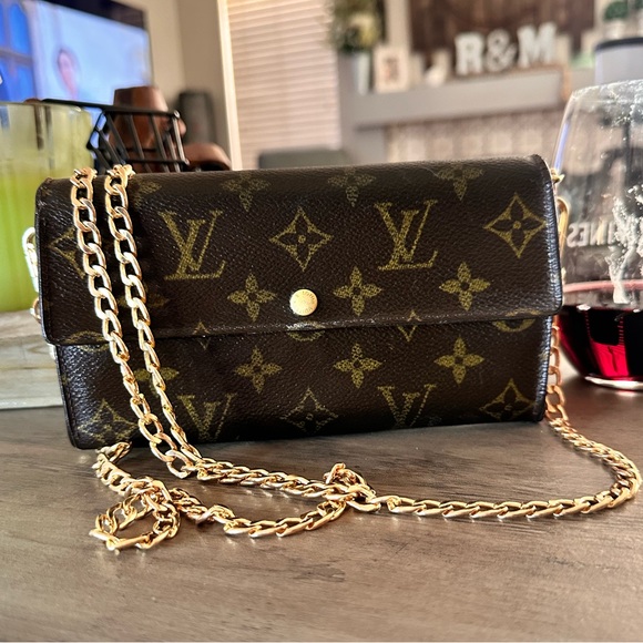 Louis Vuitton Handbags - Louis Vuitton Monogram 
Sarah Long Bifold Wallet & converted